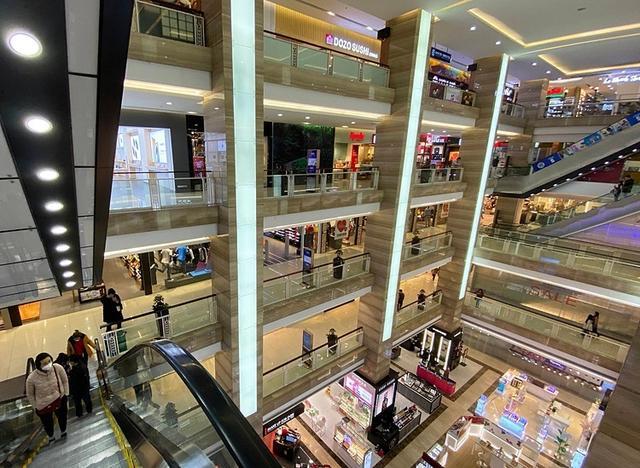 疫情下的越南首都 商场空荡，旅游业遇寒冬